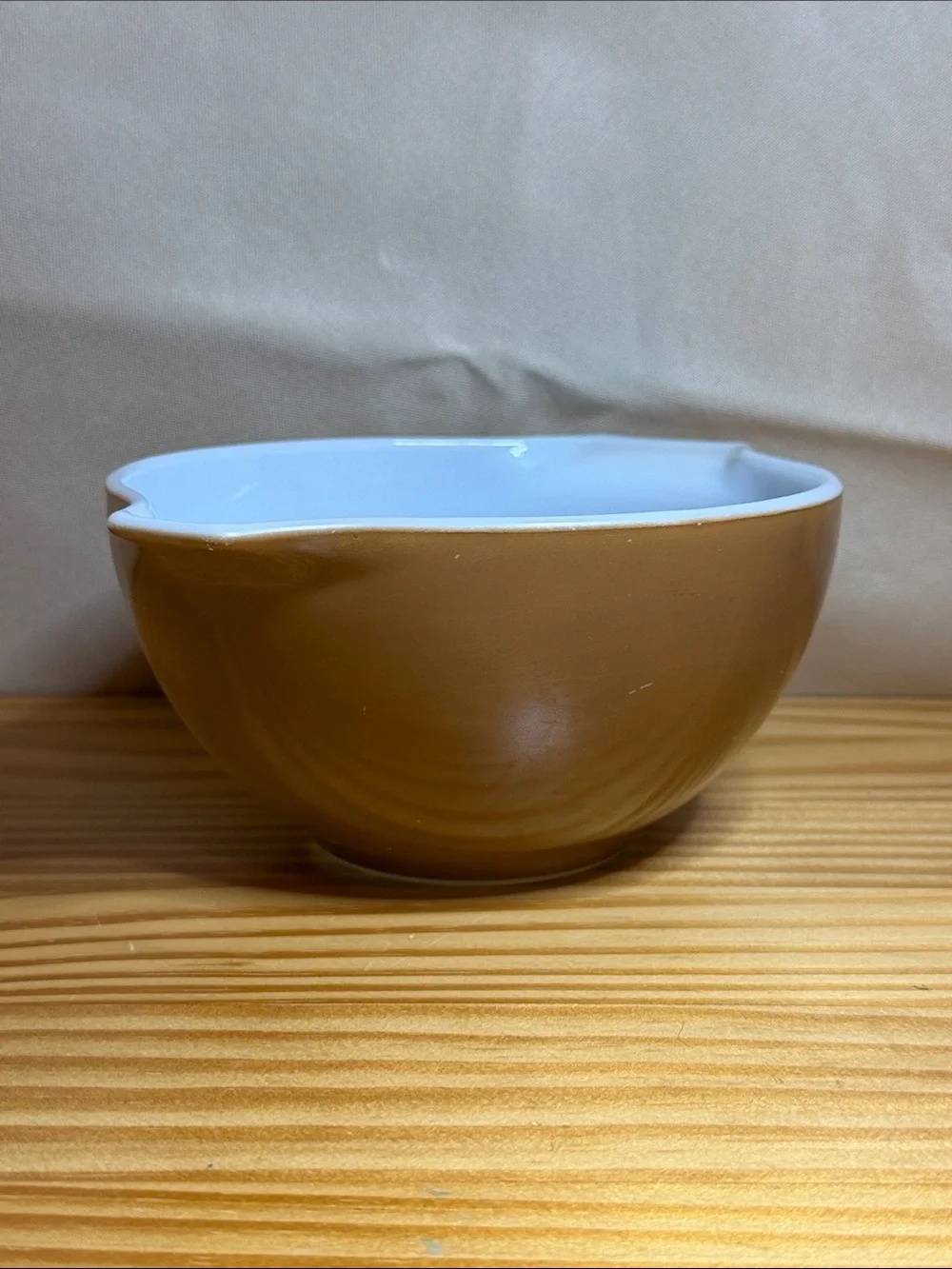 Vintage Pyrex Cinderella Mixing Bowl Brown 441 1.5 Pt Glossy